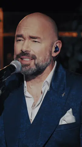 Una canción perfecta para entregarle en este mes a su #AmorDeVerdad 🙌🏻♥️
