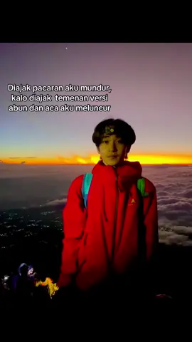 cihuy #pendaki #pendakigunung #pendakiindonesia #gunungslamet3428mdpl #fyp 