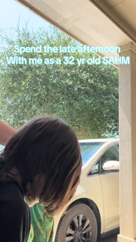 Afternoon vlogs are normally not something I do because it’s always chaotic but, I figured let’s try and here we are!! Comfy afternoon after getting the older kids from school! #sahm #mamato6 #spendtheafternoonwithme #schoolpickup #smallcontentcreators 