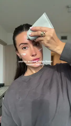 hey I love you and your products sm @Hailey Bieber @rhode skin #fyp #foryou #haileybieber #rhodeskin #skincareroutine 