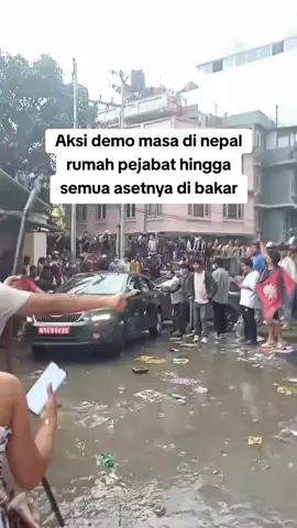 #Demonstran di nepal yang berakir kudeta