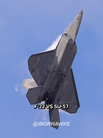 F-22 vs Su-57: ¿Quién es el rey de los cielos? F-22 Raptor contra Sukhoi Su-57. Dos cazas de quinta generación, dos filosofías de guerra aérea: sigilo absoluto y fusión de sensores frente a maniobra salvaje y sensores pasivos. Velocidad, potencia y táctica en un duelo que aún no se libra… pero que todos soñamos. ¿Quién es el verdadero rey de los cielos? Tú decides: comenta “F-22” si apuestas por el sigilo, o “Su-57” si prefieres la maniobra. ✈️🔥 #IronHawks #F22 #Su57 #aviaciónmilitar 