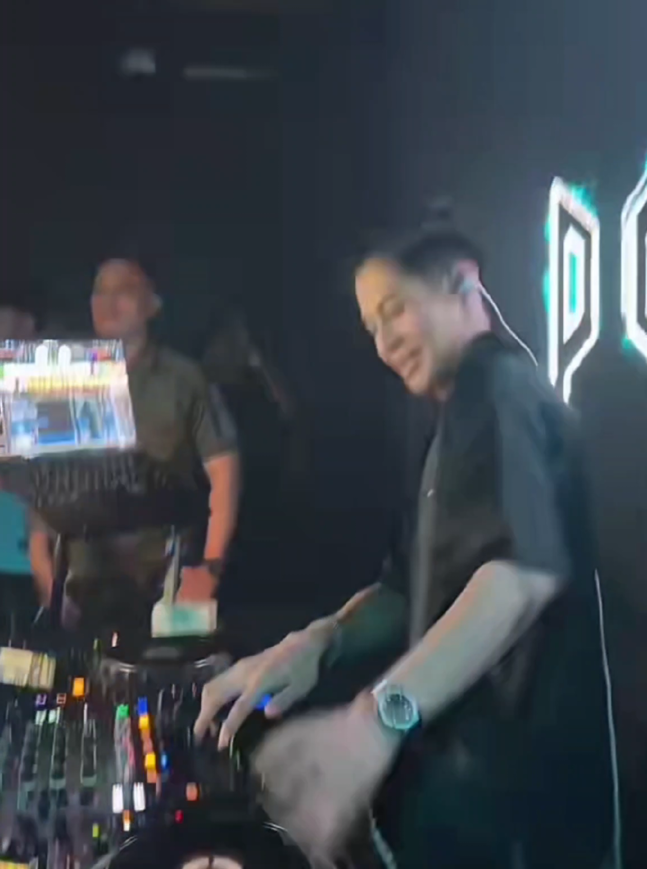 FULL LIVE DJ PANDA @HELEN'S KERTAJAYA SBY  10/09/25 #djpandaofficial #pandagenk🐼 #djpanda #koronny #surabaya 