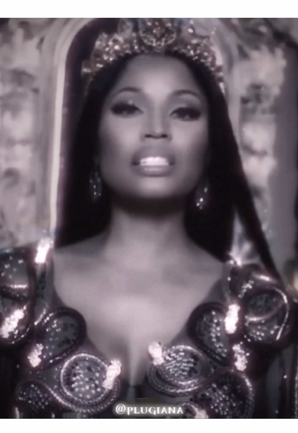 “All that talkin' out your neck Might just get your throat cut” #goagainstthequeenyourcareerbeallusive ##nickiminaj##charliekirk##viralvideo##xyzbca