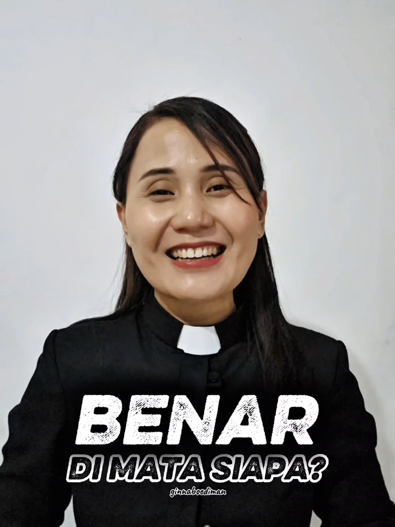 Kalau kamu maunya terlihat benar, kamu akan sibuk bela diri. Tapi kalau kamu hidup benar, kamu pasti dibela Tuhan. #renungan  #renunganhariankristen 