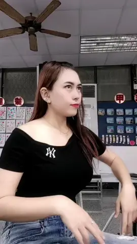 wong wes tau numpak i wong okeh  kq ngomonge Q seng murahan  kui nyinder Q  opo ngelokne kamu DeWe 😜