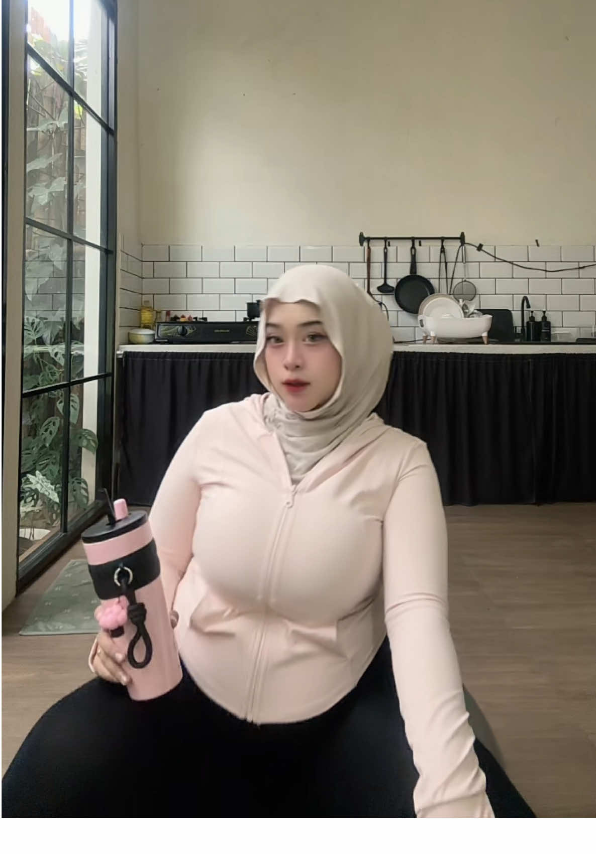 10mnt gymball lanjuttt prenatal yogaaa🤰🏻happy bgt jadi bumil 9 bulan, Alhamdulillah MasyaAllahh