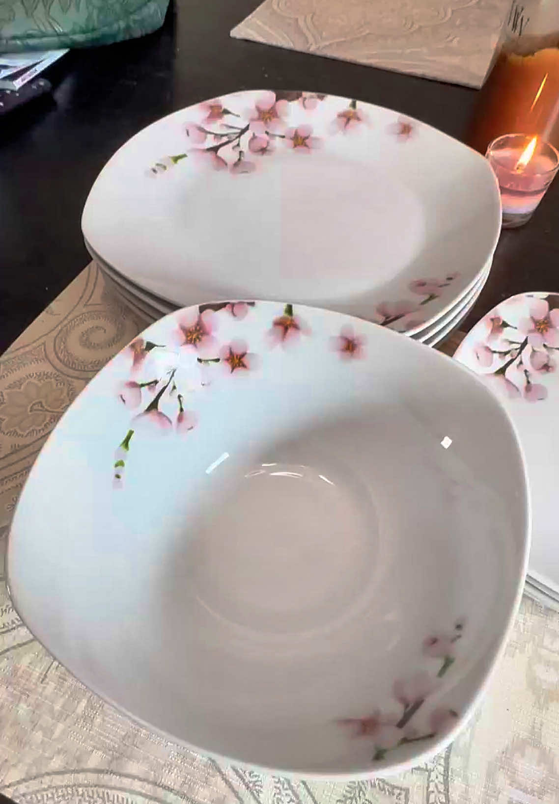 Porcelain Dinnerware Set with Pink Floral #dinnerware 