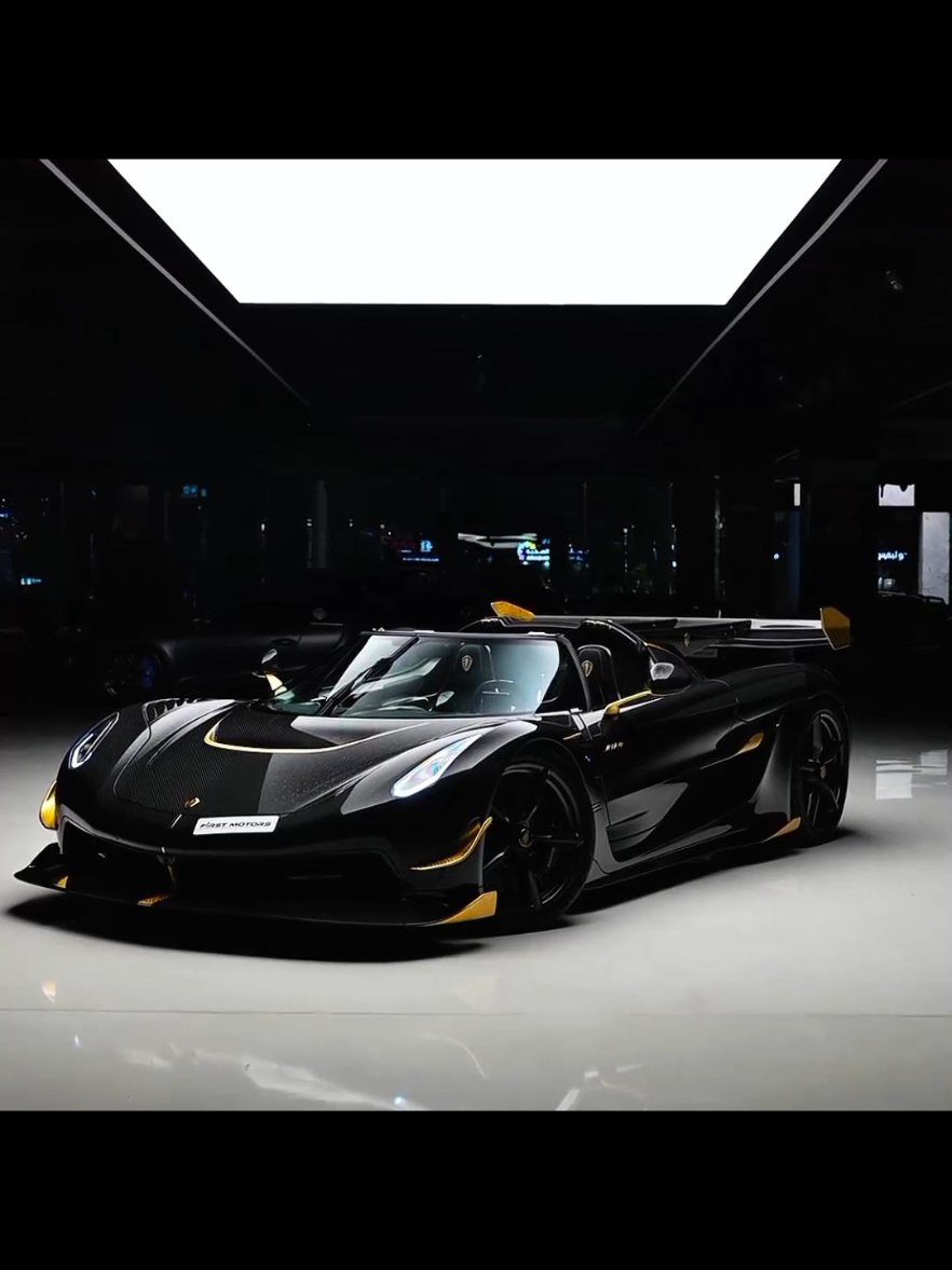 flashes de película 🎥🎥#caredit #carhub #carcommunity #koenigsegg #jesko 