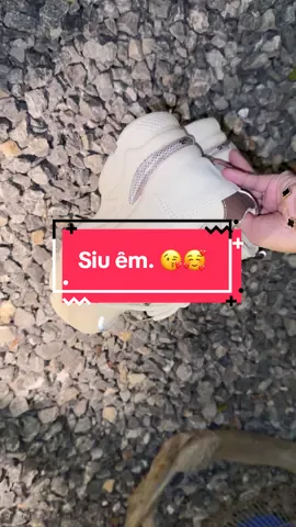 Giày thể thao đế hơi siu mềm cho ce năng động 🥰😘😘#freeshiping #giaythethao #thuyyeureview #hottrend 