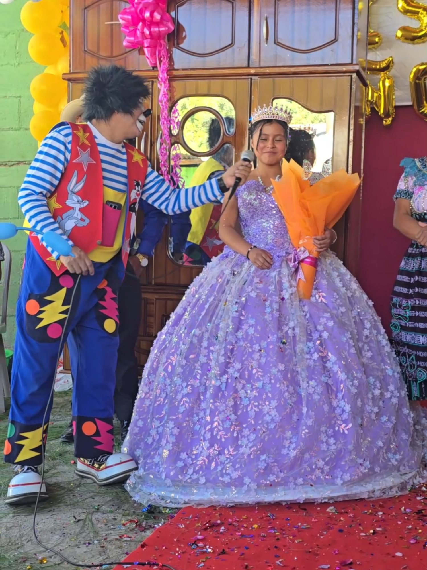 NO le TUVO MIEDO al ÉXITO 😎 ni al PAPÁ de la CUMPLEAÑERA 😱 #risa #humor #fyp #tendencia #comedia #foryour #viral