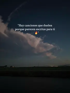 “Lo más duro no fue tu partida, sino aprender a quedarme sin ti 💭💔” #MeVaACostar #KevinKaar #NavidadSinTi #DiciembreTriste #DolorEnCanciones 