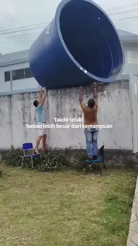 Terkurung persoalan, tidak ada jalan keluar, Hanya bisa pasrah dan berdoa... #kehidupan #lakilaki #sendiri #sholawat #syahadat 