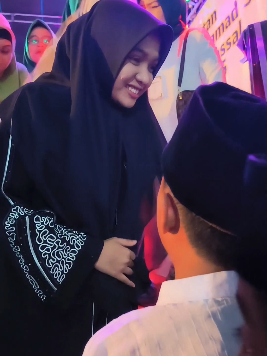 MasyaAllah Tabarakallah neng umi laila😍@lailaarrahmah88  #CapCut #umilaila #arabicsong 