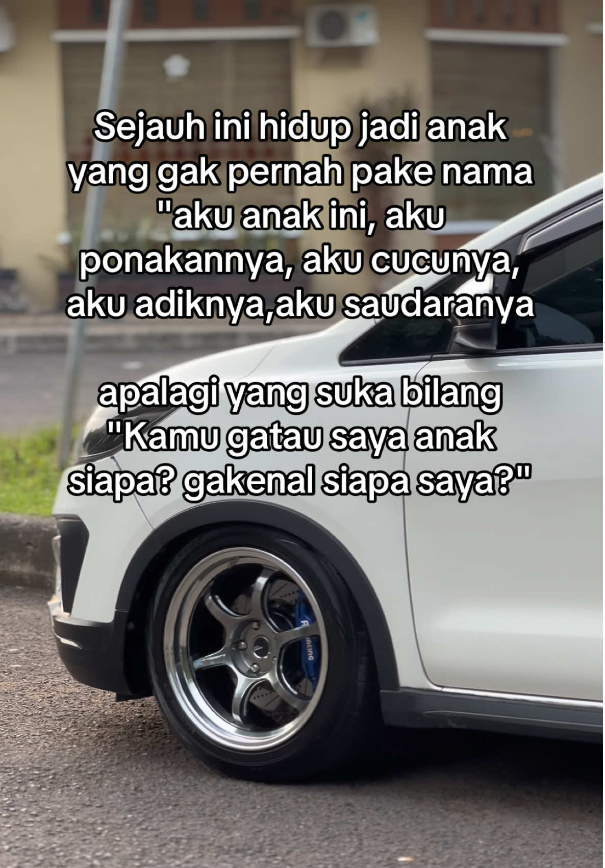gak urus mau siapa juga njingan