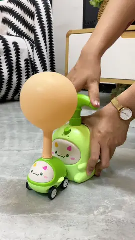 Đồ chơi xe hơi bóng bay, bơm bóng đua xe..