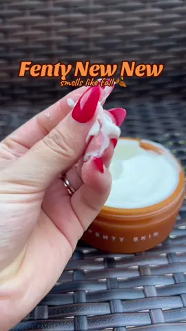 Riri girl, you knew exactly what you were doing here #fenty #fentybeauty #fentyskin #smellgood #newarrivals