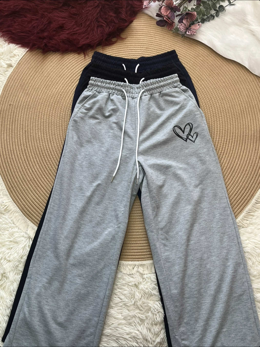 Heart Print Elastic Waist Pant🖤🩶#pant #sports #womensfashion #OOTD #trendnew 