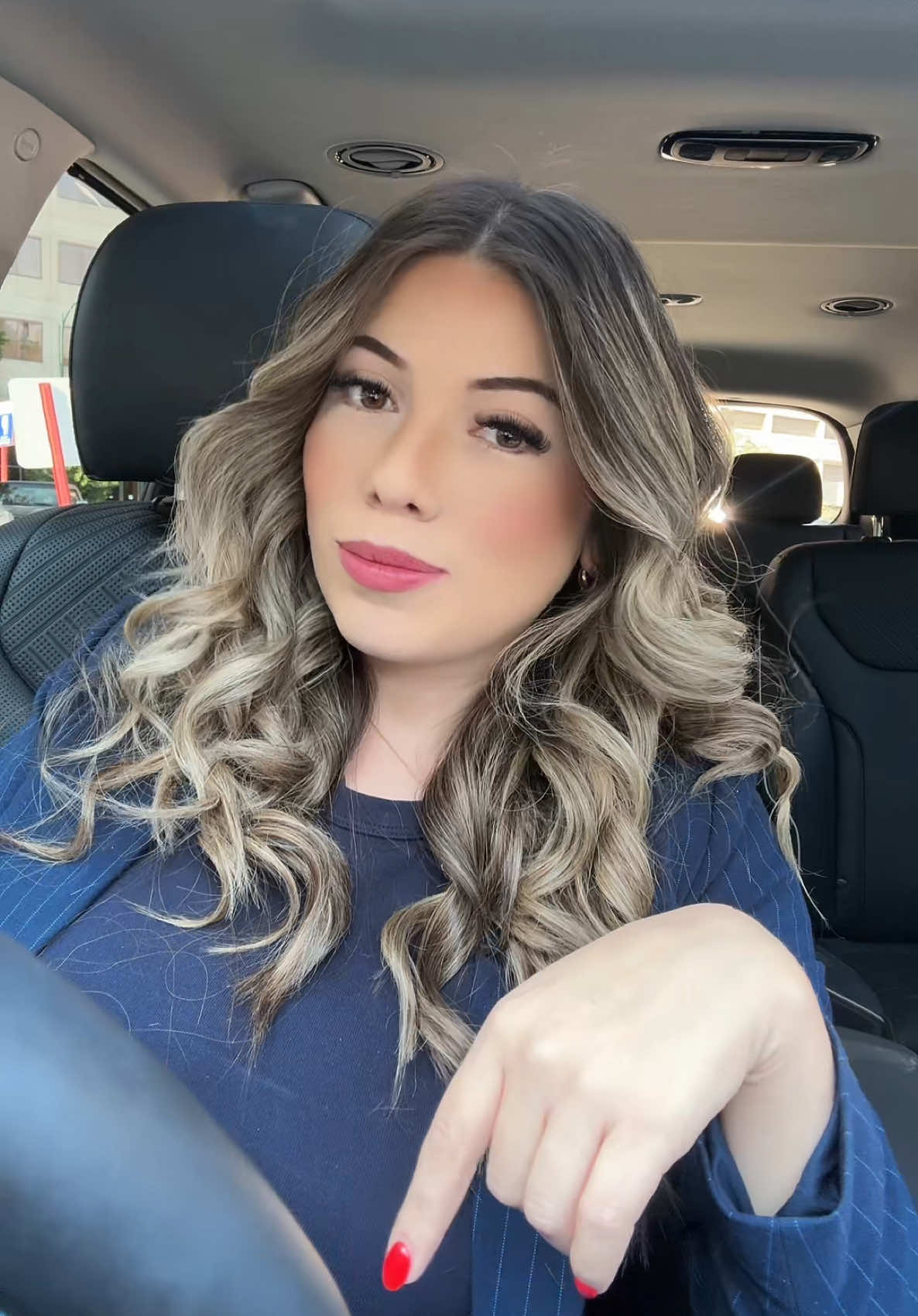 Con trabajo y esfuerzo! Una guerita bien guapa🇲🇽🤪 • #parati #fyp #latinatok #atinas #mexican #corporate #corporatelife #latinacorporatelife #latinasincorporate