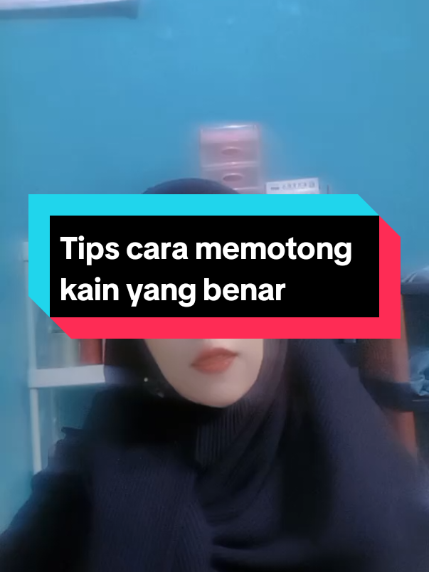 Penjahit harus tau ilmu cara motong memotong kain dengan berbagai macam bentuk model kain dan gambarnya/pola gambarnya.yuk tetap semangat dan kejar impian² mu,salam satu jarum dan salam tetap semangat 💪  #motivasipenjahit#hidupberkarya#kreativitasseharihari#prosesadalahhasil#semangatpenjahit 