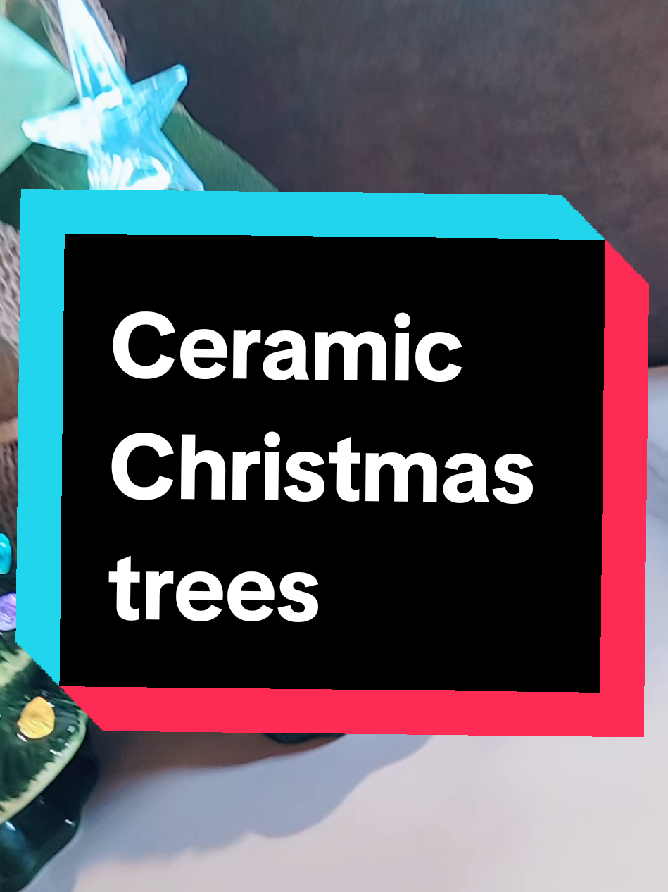 #Christmas #christmasdecorations  #christmastree 