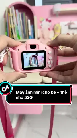 Máy ảnh mini cho bé, vừa chụp ảnh, quay phim, chơi game nghe nhạc..có thể chuyển ảnh qua đt được nha ba mẹ ui #mayanhmini #mayanhtreem #mayanhchobe #xuhuong #thinhhanh 