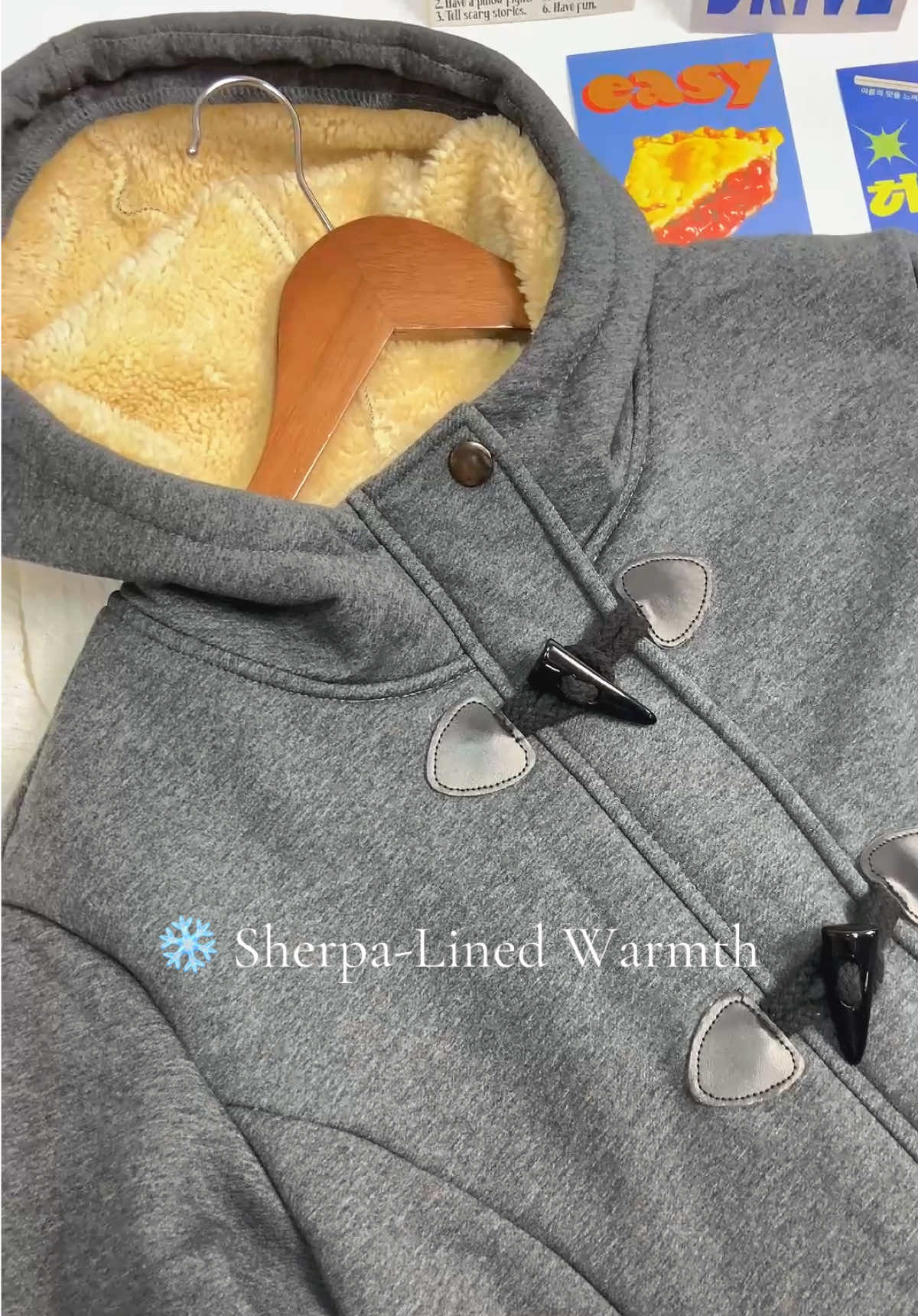 Fleece interior + duffle design = cozy & stylish 🔥 Perfect for cold winter days 🧥#fyp #coat #fall #tiktokshop #videowave #tiktokmademebuyit #dealsforyoudays 