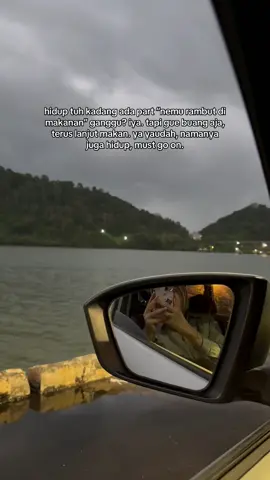 kadang dipikir, sisanya bodoamat in