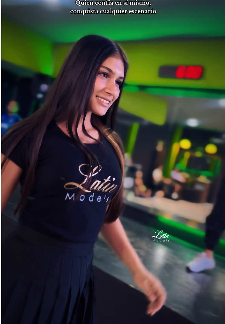 No hay límites para quien camina con pasión ✨💫 #academiademodelaje #moda #miss #LatinModelsCol #modelo 