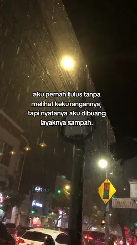 😌curhat di komentar >> #sadvibes #storysad🥀 #galaustory🥀 #vibessad #katasad #storykatakata #galaubrutal #sadbrutal #katakatasadvibes #xybca #fouryou #4u #pyf 