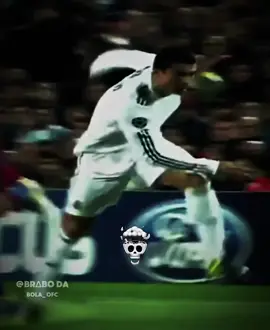 Ronaldo destroying Messi's Barcelona 💀🔥 #ronaldo #skills #futebolbrasileiro #dribles 