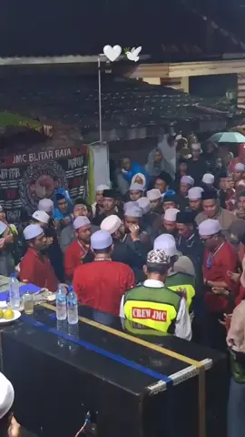 Masya Allah 🥺 Mugi tansah pinaringan sehat wal afiat Habibana Ja'far bin Ustman Al Jufri 🥰💖 📷 by Hb Mul 🙏🏻 #fyp #majelissholawat #majelisholawatjmc #jmcblitarraya #jmcmalangraya 