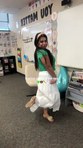 Wednesday outfit of the day 🫶🏽✏️ #outfitinspo #teacher #teacherlife #teacherootd #OOTD 