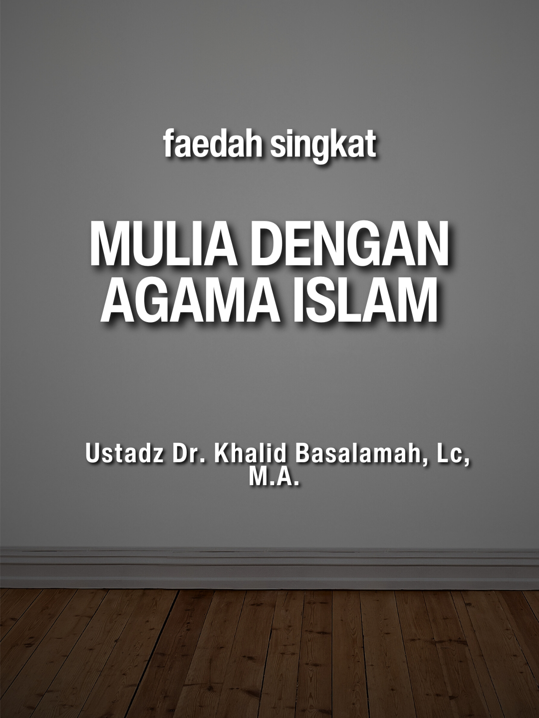 Dalam Islam, shalat adalah kewajiban individu bagi setiap Muslim. Allah ﷻ berfirman: “Sesungguhnya shalat itu adalah kewajiban yang ditentukan waktunya atas orang-orang yang beriman.” (QS. An-Nisa: 103). Karena itu, tidak dibenarkan seorang Muslim meninggalkan shalat hanya karena sibuk dengan urusan dunia. Imam Ahmad rahimahullah menegaskan bahwa siapa pun yang sengaja meninggalkan shalat karena perkara dunia, maka ia telah melakukan dosa besar. Ketaatan seorang Muslim justru menjadi kemuliaannya. Dikisahkan, Raja Salman dari Arab Saudi pernah mengadakan pertemuan resmi dengan Presiden Amerika, Barack Obama. Ketika masuk waktu shalat Ashar, beliau memerintahkan agar rapat dihentikan sejenak demi melaksanakan shalat.  Peristiwa itu menunjukkan bahwa kemuliaan seorang Muslim ada pada ketaatan kepada Allah, bukan pada jabatan atau kedudukan duniawi. Shalat tidak hanya tiang agama, tetapi juga sumber keberkahan hidup. Seorang Muslim harus meyakini bahwa rezeki datang dari Allah, bukan dari kesibukan dunia yang melalaikan.