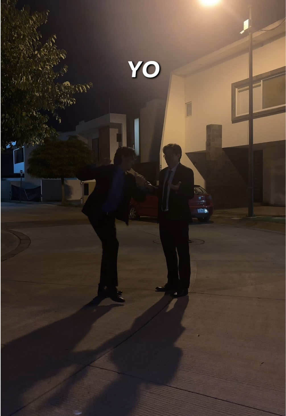 Ayuda, no sé qué dice la letra 🤷🏻‍♂️ #Viral #fyp #humor #amor #mejoresamigos 