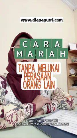 Marah itu manusiawi. Tapi sering kali cara kita marah justru bikin luka baru. Padahal… marah bisa jadi cara komunikasi sehat kalau disampaikan dengan benar. Yuk, belajar cara marah tanpa melukai perasaan orang lain. Coba ganti kalimat ❌ ini jadi ✅ ini. Biar pesan tersampaikan, tapi hubungan tetap terjaga.                   Ingat, gunakan “Formula 3 Kata”: Aku merasa – Karena – Aku butuh #EmosiSehat #KomunikasiAssertif #Hipnoterapi #InnerHealing #SelfGrowth   