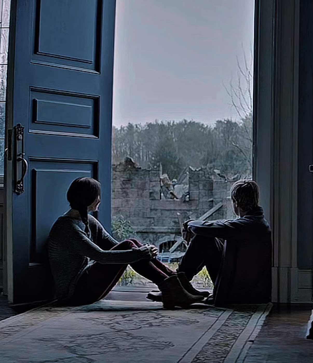 oh to fall in love again and again #everlark x #everythingisromantic    #katniss #hungergames #wutheringheights