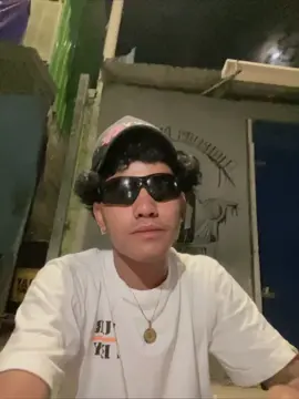 😎