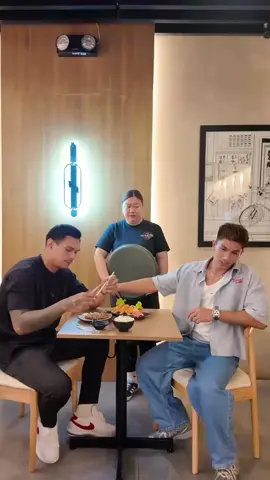 Mabait naman si @Zeus Collins . Baka may pinagdadaanan lang talaga at sakin nya naibuhos yung emosyon nya🥹  @Le Katsu Mnl 