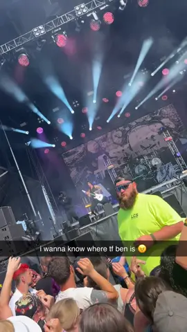 was genuinely pissed off no one told me ben left ☹️ #sonictemple #askingalexandria 