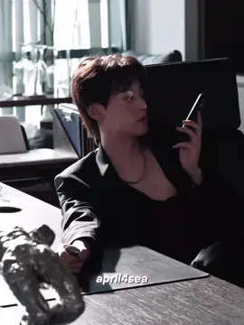 How can someone barely move a finger and still look this edible? #revengedlove #tianxuning #chicheng 