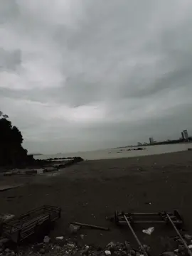 不要把青春浪费在等待不值得的人，当心懂得等待对的人时，幸福就会到来..! 