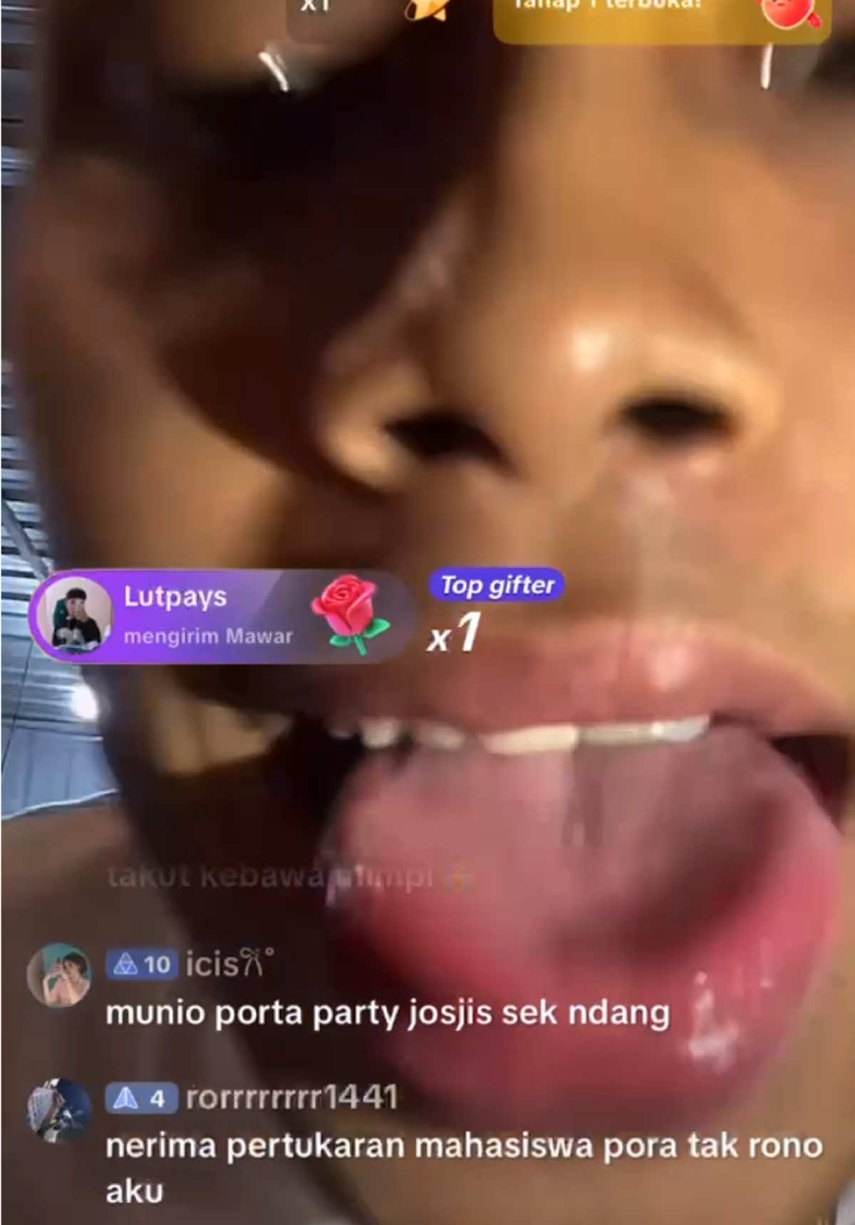 mantan mahasiswa abadi YUIN sudah Woro2 #blenk #blenkspace #tulungagung24jam #portaparty @gincu marcuet 
