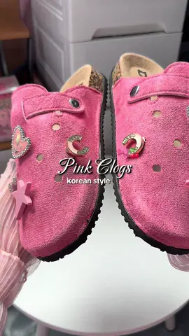 Pink clogs korean style 🎀🍒 #pinkclogs #clogs #clogssandals #pinkclogs 