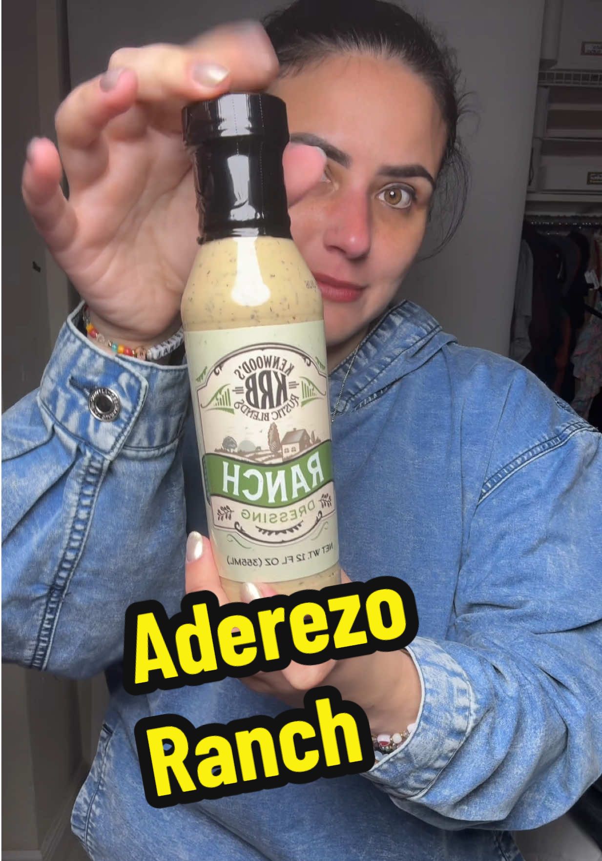 Aderezo Ranch   Este aderezo estilo Ranch tiene un sabor cremoso con el toque perfecto de especias. Ideal para ensaladas, dips o acompañar tus platillos favoritos. Viene en botella de 356 ml con ingredientes de alta calidad.   #TikTokShopCreatorPicks #Tiktokshopcreator #tiktokshoprestock #recetas #comidacasera  