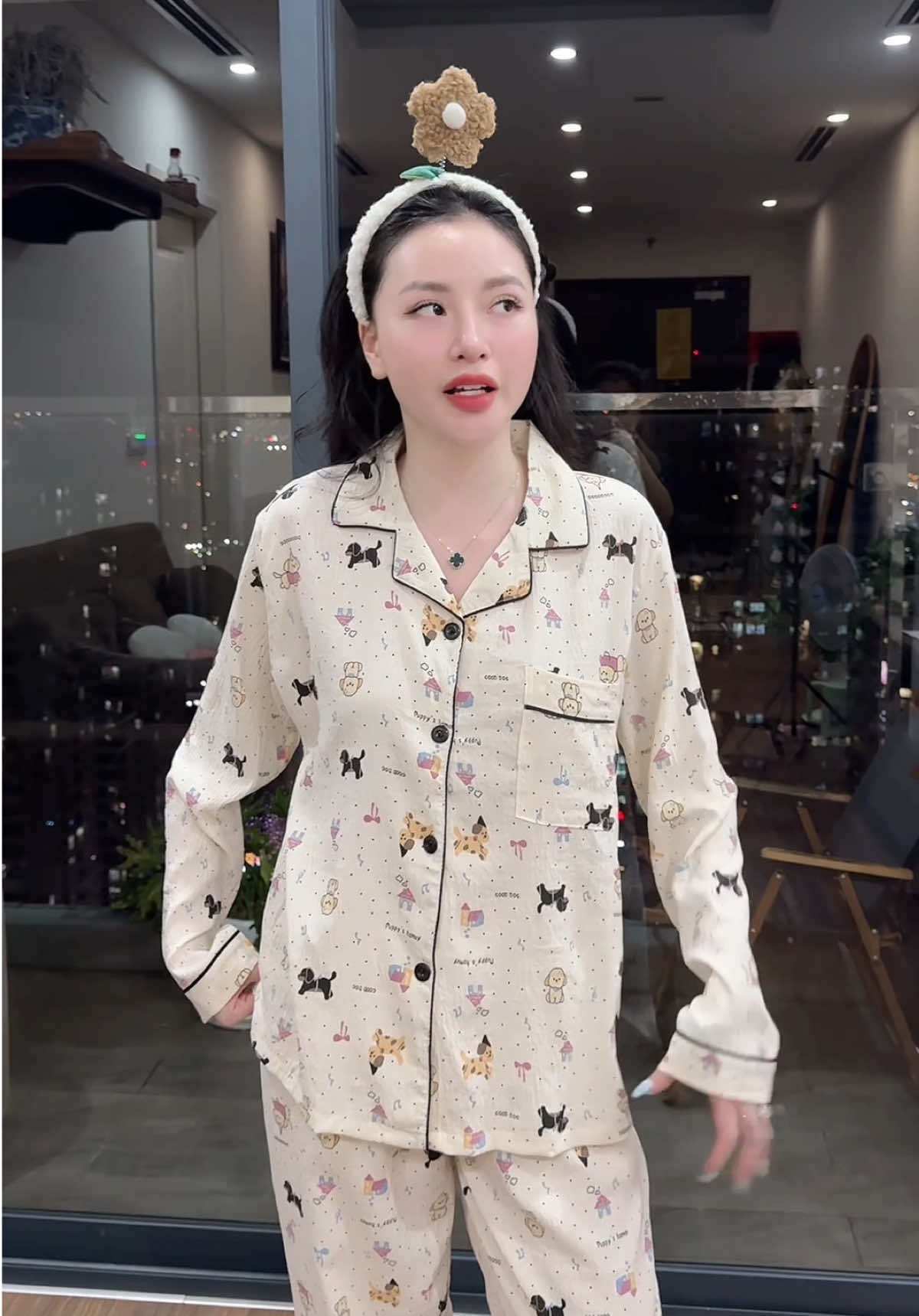 Nhà này ưng mà mỗi tội hay hết hàng 😭