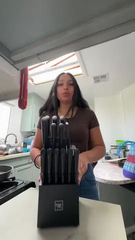 #knifeset #ourgreenlife #knives #tiktokshopcreatorpicks 