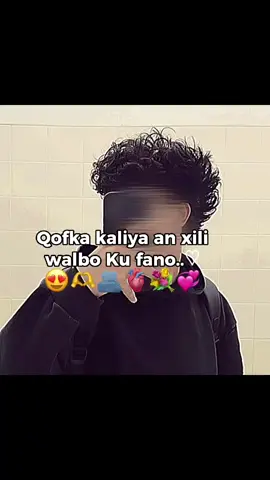 bestiyay wan Ku jeclhy 😂😭🤤😘❤️‍🩹🌹👸#crush #sheikh21 #🇸🇴tiktoksomali🇸🇴💯like🤞fallow🤞💯one ##vies10millin #viewsproblem 