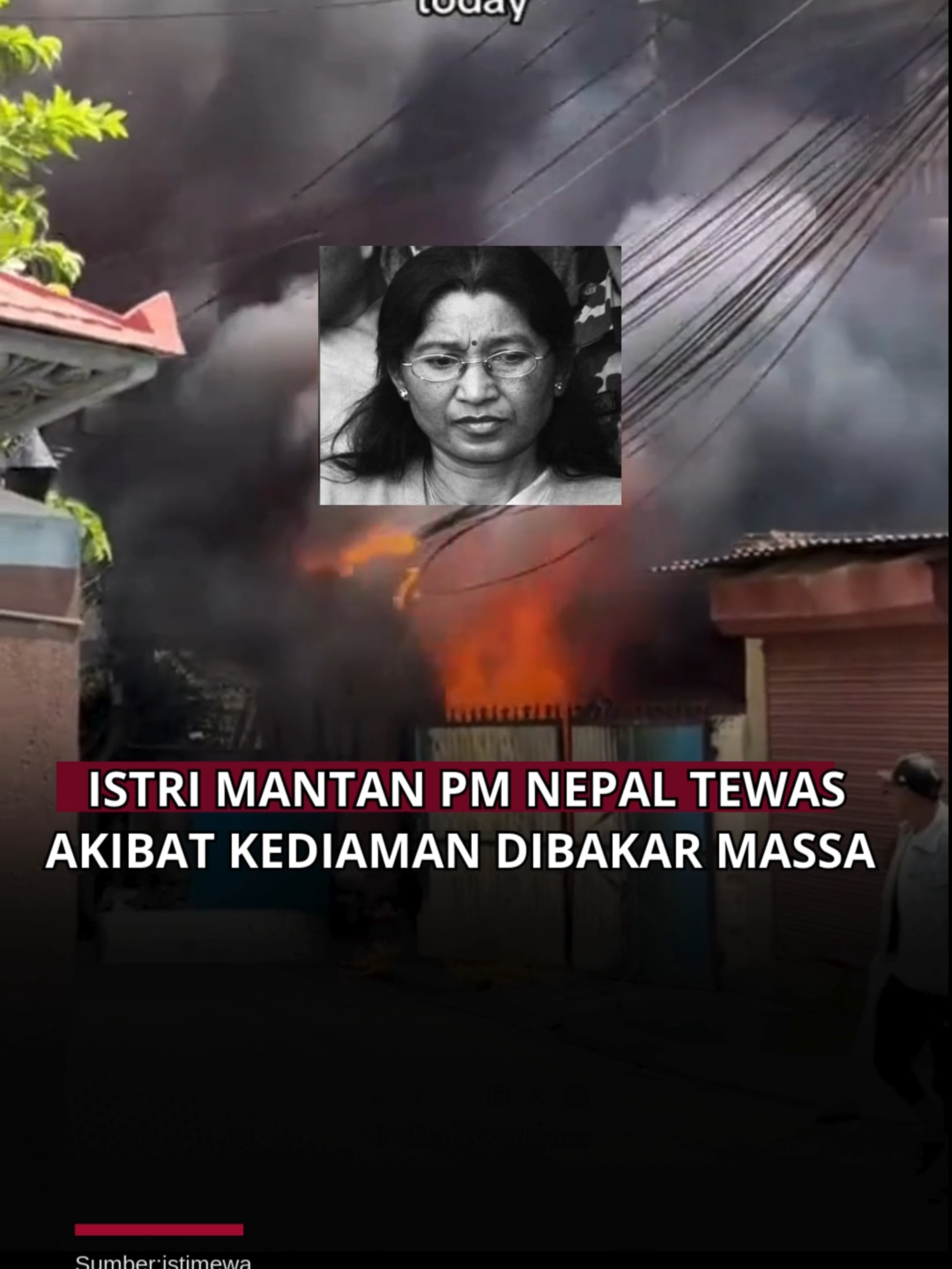 💔 Duka dari Nepal Kerusuhan anti-pemerintah di Nepal kembali memakan korban. Istri mantan Perdana Menteri Jhalanath Khanal meninggal dunia setelah kediamannya dibakar massa. Sebelumnya, ia sempat dilaporkan kritis akibat luka bakar serius. Ketegangan di Nepal sendiri dipicu sejak 4 September, setelah pemerintah memblokir sejumlah platform media sosial besar yang tak terdaftar resmi. 🙏 Semoga situasi di Nepal segera kondusif dan tidak ada lagi korban jiwa. -muti #Nepal #demo #istri #BreakingNews #KerusuhanNepal #BeritaInternasional #PrayForNepal #nepal #demo #genz #nepalitiktok#NepalCrisis #NepalChaos #BreakingNews #NepalOnFire #PoliticalCrisis #NepalUpdate #globalnews #NepalTrending #viralvideo