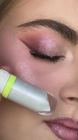 😍😍 @Glitch Beauty @MarionCameleon teinte bug 😍😍